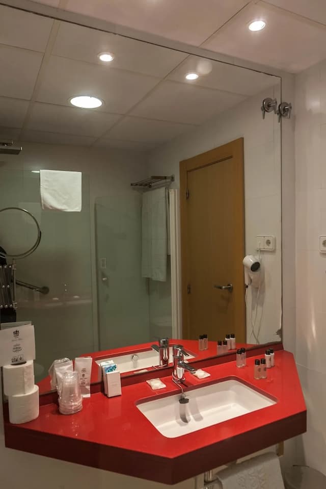 普拉特雅道爾酒店-基本雙人房-6