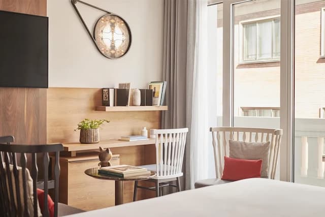 ハイアット セントリック グラン ヴィア マドリッド-ルーム キングベッド 1 台 バルコニー-6