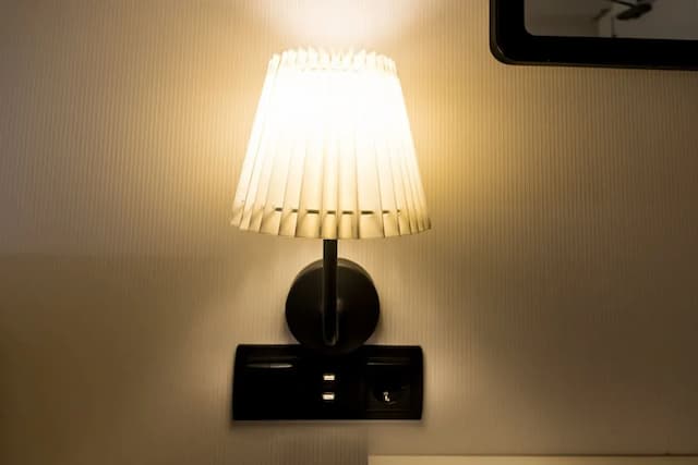 ファー ホーム ベルナベウ-ダブルルーム 共用バスルーム-13