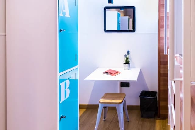 ファー ホーム ベルナベウ-共同ドミトリー 男女共用ドミトリー 専用バスルーム (Individual Bed )-2