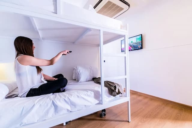 ファー ホーム ベルナベウ-共同ドミトリー 女性限定 専用バスルーム (Individual Bed)-6