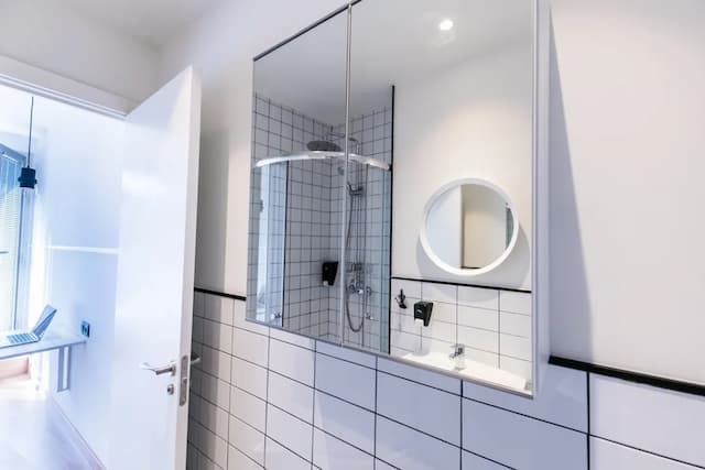 ファー ホーム ベルナベウ-共同ドミトリー 女性限定 専用バスルーム (Individual Bed)-10