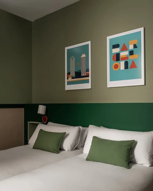 二十枕頭飯店-標準雙床房-3