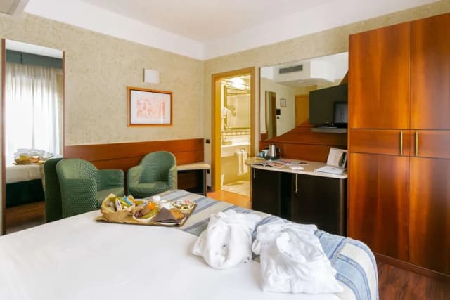 幻景飯店必住貝斯特韋斯特精選飯店-豪華客房, 1 張特大雙人床-2