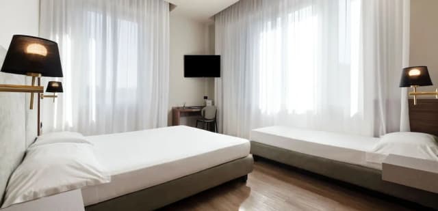 孟特比安科莫肯巴飯店-三人房-3