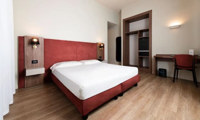 孟特比安科莫肯巴飯店-雙人或雙床房-7