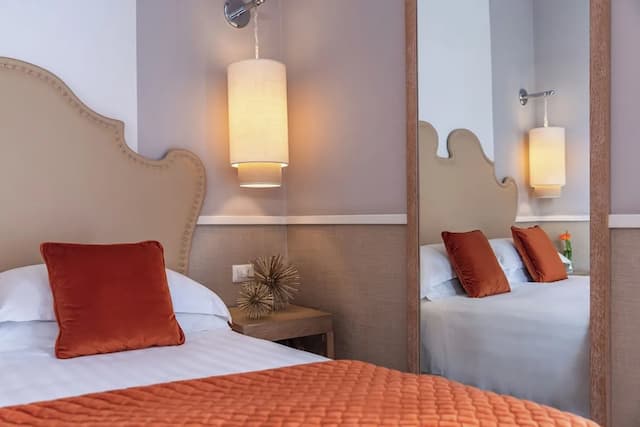 スターホテルズ テルミナス-Double Deluxe With Vesuvius View-10