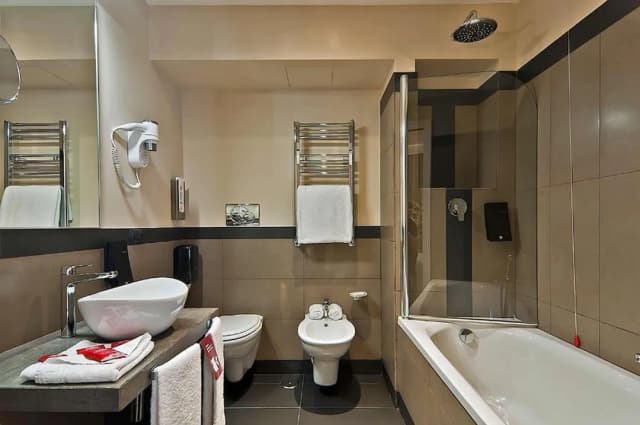 Hotel Caravel-Double Room, 2 Twin Beds-4