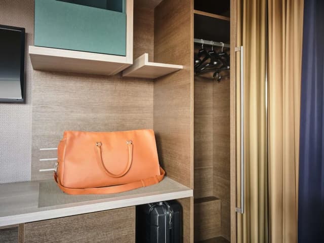 머큐어 로마 센트로 콜로세오-슈피리어 더블룸 (with view on the Colosseum)-7