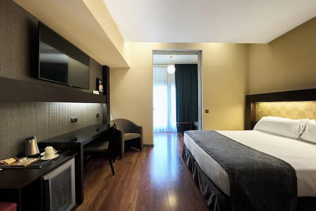 Catalonia Port-高级双人房（单人入住）-3