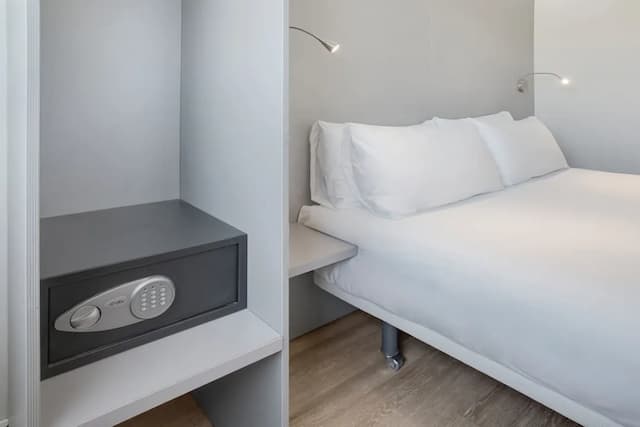 B&B ホテル バルセロナ グラノリェース-スーペリア ダブルルーム-4