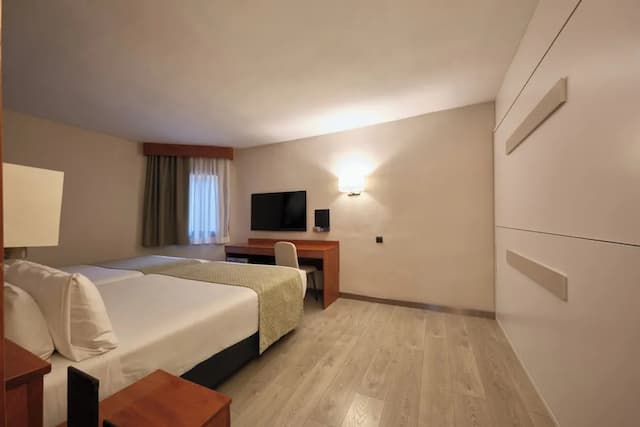 巴塞隆納加泰羅尼亞公園普泰克斯飯店-家庭客房 (2 adults + 2 children)-2