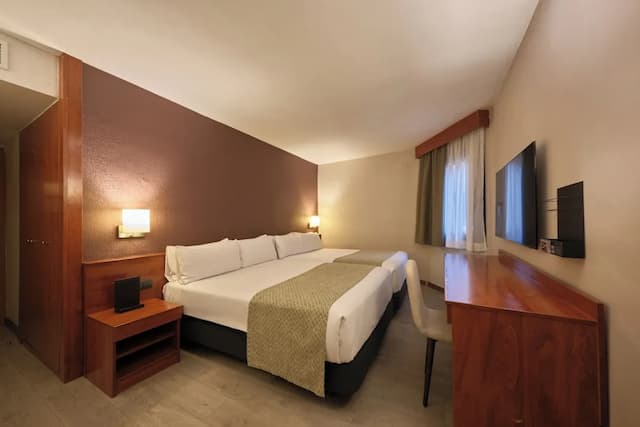 巴塞隆納加泰羅尼亞公園普泰克斯飯店-家庭客房 (4 adults)-5