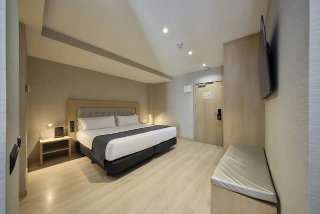 카탈로니아 사그라다 파밀리아-주니어 스위트-4