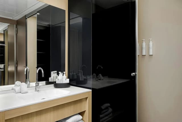 AC Hotel Sants by Marriott-Standard Room, 1 Queen Bed-7