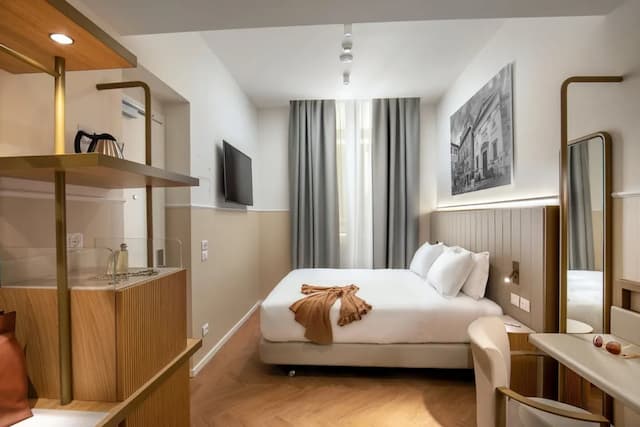 코스모폴리타 호텔 로마, 태피스트리 컬렉션 바이 힐튼-룸, 킹사이즈침대 1개-2