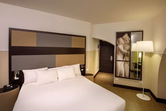 코스모폴리타 호텔 로마, 태피스트리 컬렉션 바이 힐튼-룸, 킹사이즈침대 1개-9