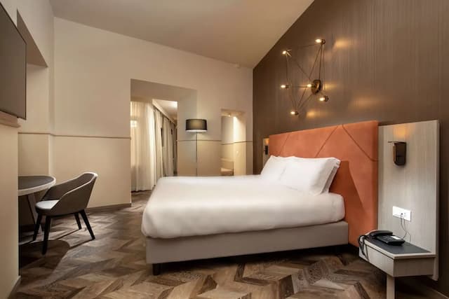 코스모폴리타 호텔 로마, 태피스트리 컬렉션 바이 힐튼-룸, 킹사이즈침대 1개 및 소파베드-5