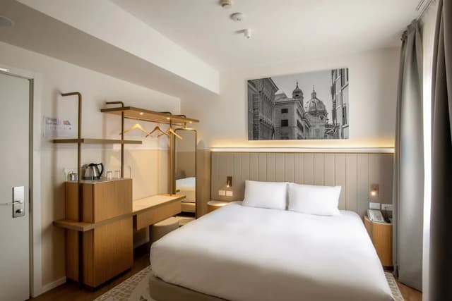 코스모폴리타 호텔 로마, 태피스트리 컬렉션 바이 힐튼-프리미엄룸, 킹사이즈침대 1개 (Vittoria)-1