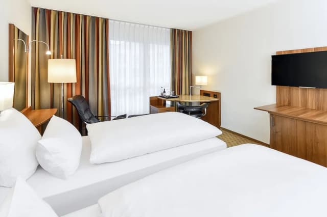 NH München Ost Conference Center-Standard Room-2