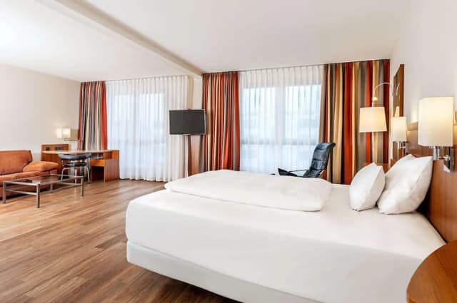 NH München Ost Conference Center-Standard Room (Extra Bed 3 adults)-12