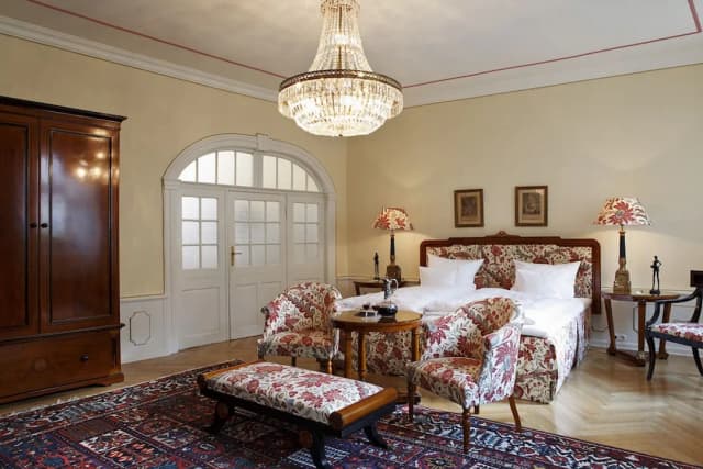 金色船錨酒店-Juniorsuite-1