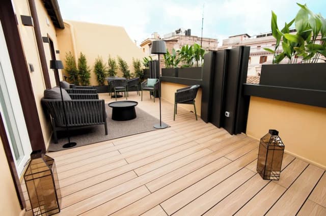 德勒納茲奧尼飯店-全景套房-9