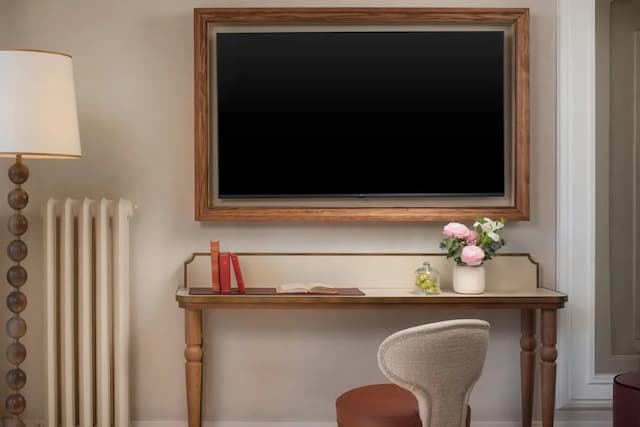 NH Collection Firenze Porta Rossa-Premium Room-2