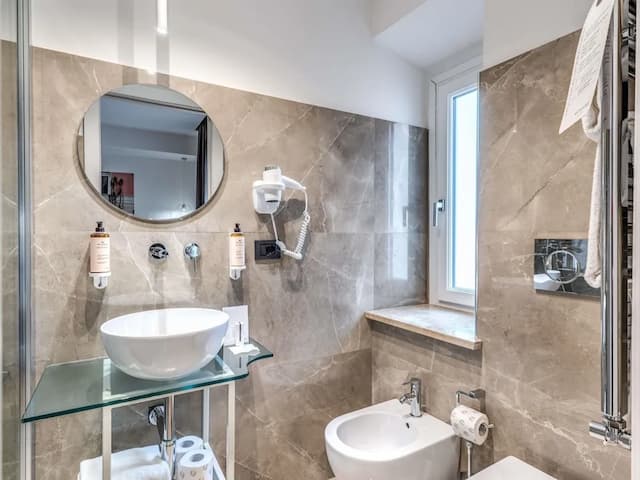 머큐어 로마 센트로 테르미니-스탠다드룸, 더블침대 1개 또는 싱글침대 2개-4