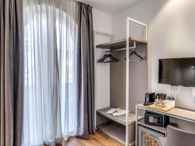 머큐어 로마 센트로 테르미니-슈피리어룸, 더블침대 1개 또는 싱글침대 2개-6