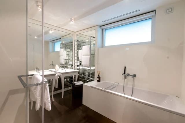 Magna Pars- L'Hotel à Parfum Small Luxury Hotels of the World-Presidential Suite (Grand)-5