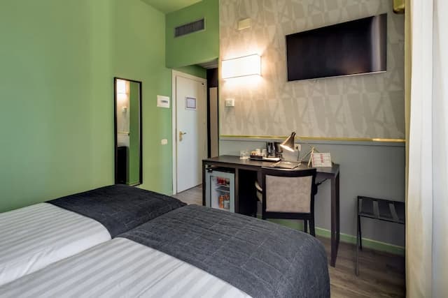 Best Western Plus CHC Florence-Classic Room, 2 Twin Beds-4