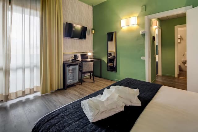 Best Western Plus CHC Florence-Standard Apartment, 2 Bedrooms-3