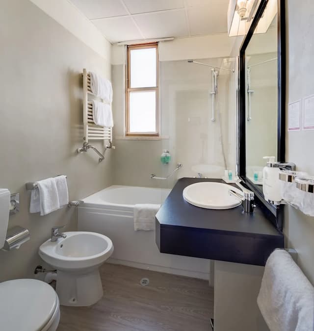 Best Western Plus CHC Florence-Standard Apartment, 2 Bedrooms-4