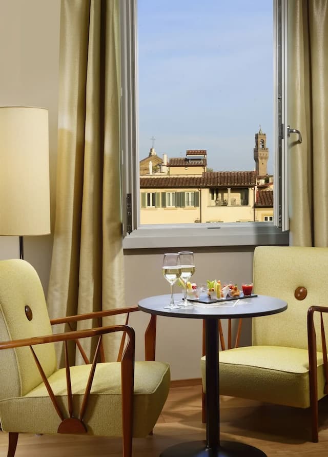 그랜드 호텔 미네르바-디럭스 더블룸, 시내 전망-5