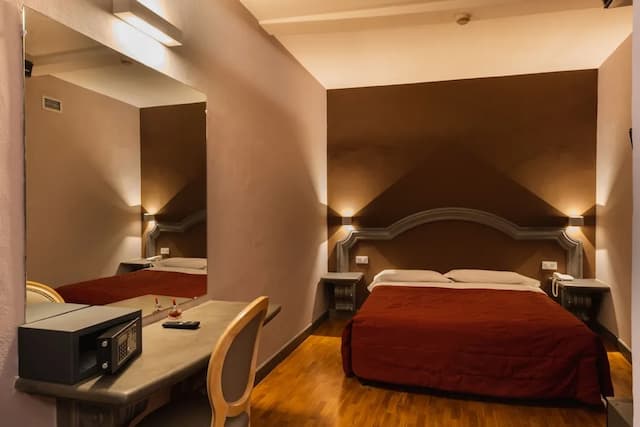 ホテル ユニコーン-トリプルルーム-3