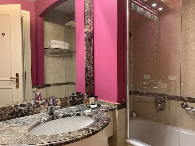 德梅爾里尼飯店-Superior King-13