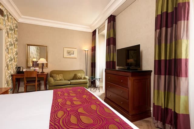 德梅爾里尼飯店-Superior King-11