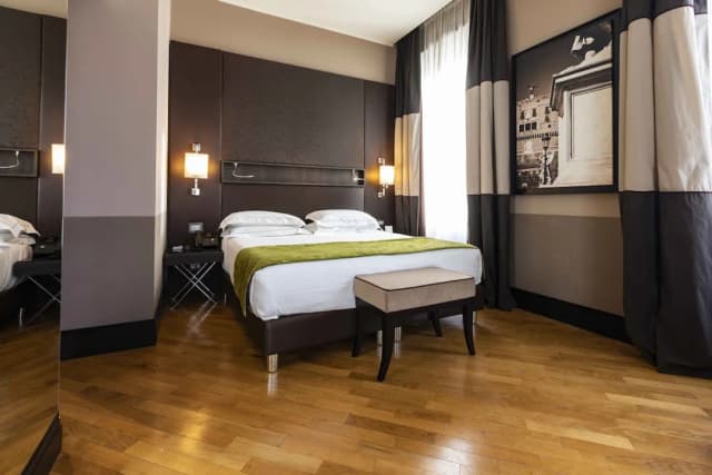 羅馬時代酒店-普通套房 (Quadrupla, Depandance)-1