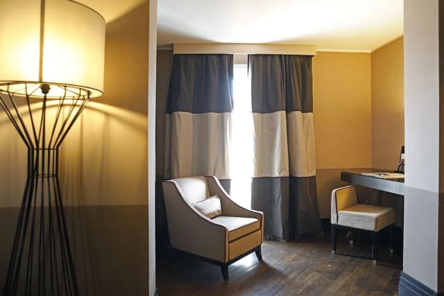 羅馬時代飯店-普通套房-7