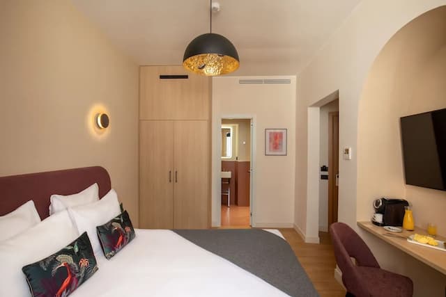 9Hotel Cesari-经典客房-3