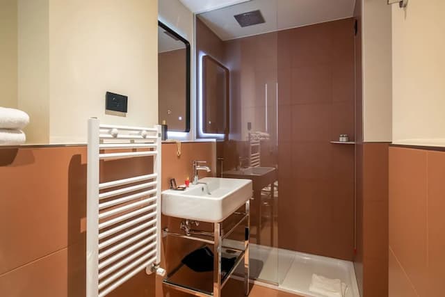 9Hotel Cesari-经典客房-6