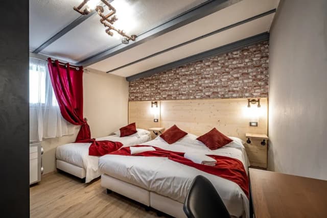 Hotel Veneto Firenze-Standard Triple Room, 1 Bedroom-9