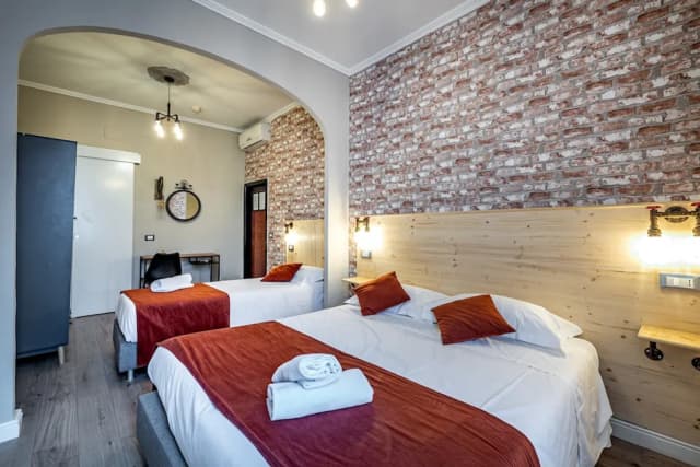 Hotel Veneto Firenze-Standard Triple Room, 1 Bedroom-5