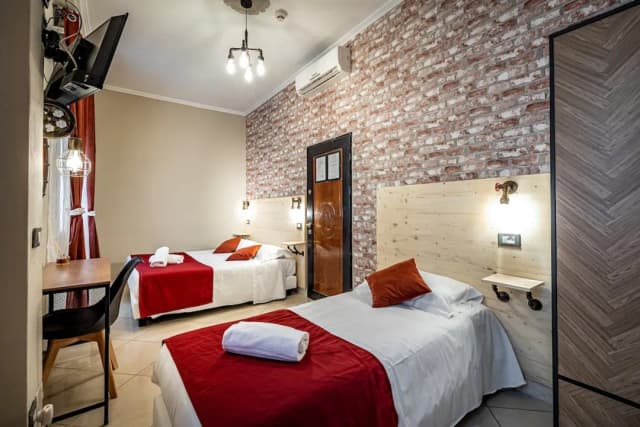 Hotel Veneto Firenze-Standard Triple Room, 1 Bedroom-7