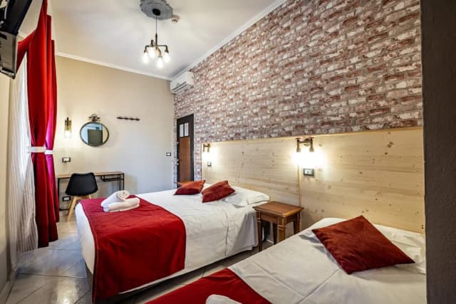 Hotel Veneto Firenze-Standard Triple Room, 1 Bedroom-8