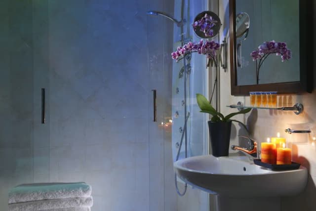 Hotel Tuscolana-三人房-6