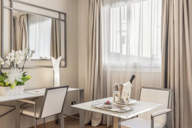 アート ホテル ナヴィッリ-スーペリア ダブルルーム-5