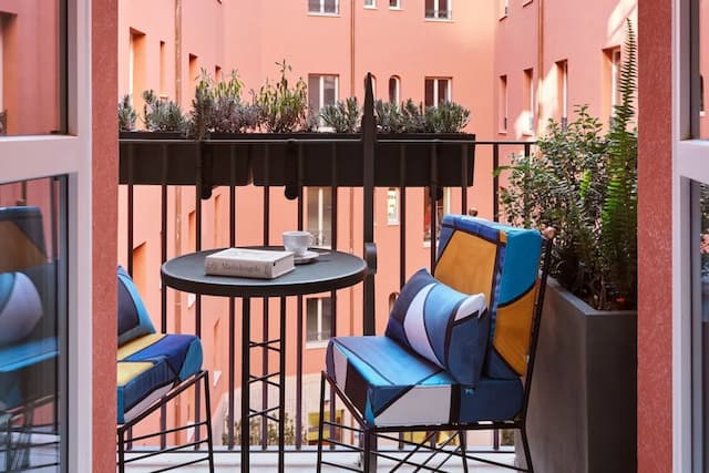 W Rome-尊贵客房, 1 张特大床, 阳台, 花园景观-4