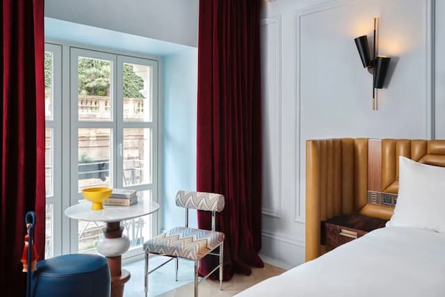 W Rome-尊贵客房, 1 张特大床, 阳台-1